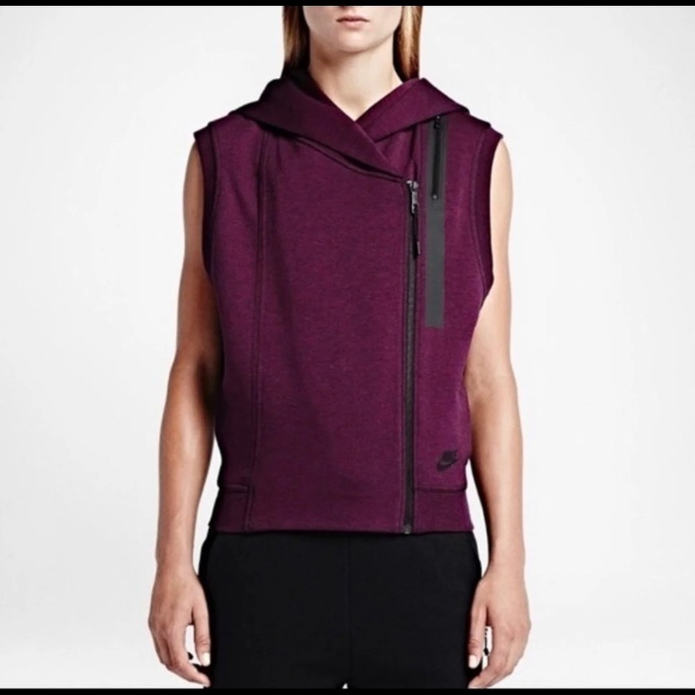 NIKE TECH FLEECE HOODED VEST - Picture 2 of 14